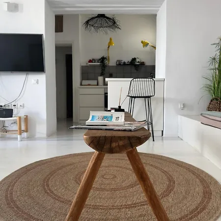 公寓 Pied-a-terre Naousa, Paros 纳乌萨