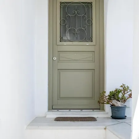 公寓 Pied-a-terre Naousa, Paros *